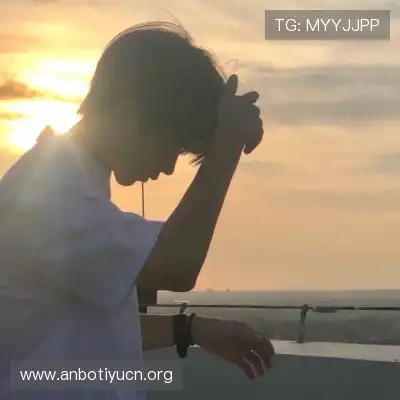 焦轲益